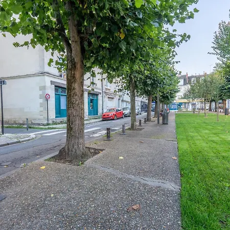 Apartment Le Nid Des Jacobins - By Prestiplace